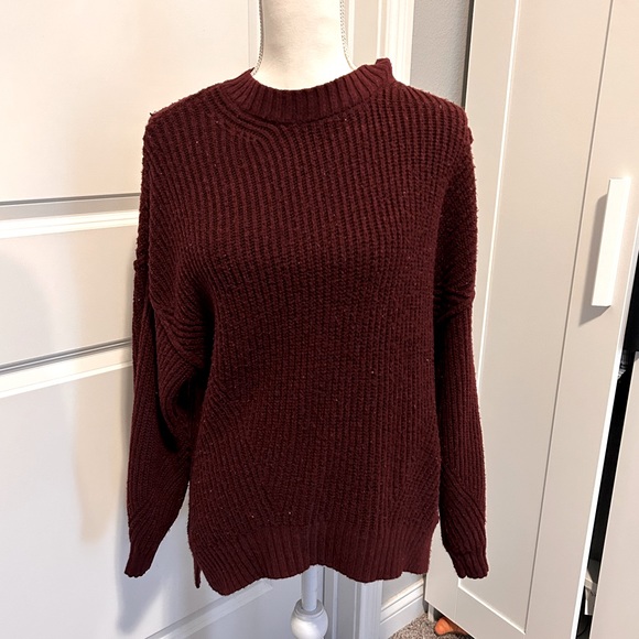 American Eagle Outfitters Sweaters - American Eagle Maroon Knit Sweater